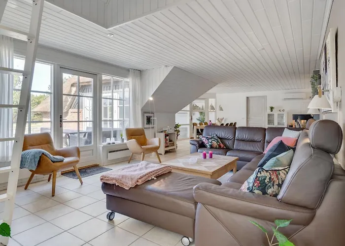 Alwina - 2-5km From The Sea By Interhome